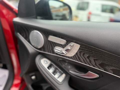 MERCEDES-BENZ GLC GLC 2.0 GLC250 AMG Night Edition (Premium Plus) SUV 5dr Petrol G-Tronic+ 4MATIC Euro 6 (s/s) (211 - U902