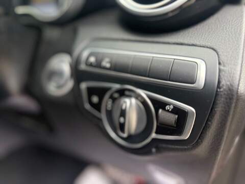 MERCEDES-BENZ GLC GLC 2.0 GLC250 AMG Night Edition (Premium Plus) SUV 5dr Petrol G-Tronic+ 4MATIC Euro 6 (s/s) (211 - U902