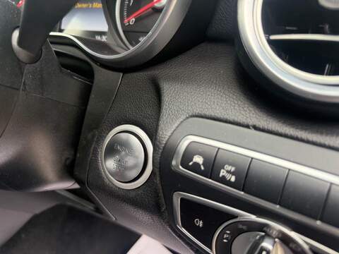 MERCEDES-BENZ GLC GLC 2.0 GLC250 AMG Night Edition (Premium Plus) SUV 5dr Petrol G-Tronic+ 4MATIC Euro 6 (s/s) (211 - U902