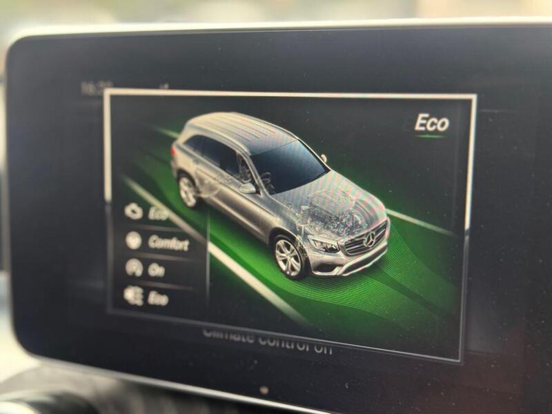 MERCEDES-BENZ GLC GLC 2.0 GLC250 AMG Night Edition (Premium Plus) SUV 5dr Petrol G-Tronic+ 4MATIC Euro 6 (s/s) (211 - U902