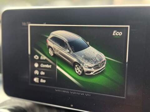 MERCEDES-BENZ GLC GLC 2.0 GLC250 AMG Night Edition (Premium Plus) SUV 5dr Petrol G-Tronic+ 4MATIC Euro 6 (s/s) (211 - U902