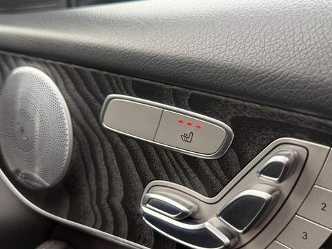 MERCEDES-BENZ GLC GLC 2.0 GLC250 AMG Night Edition (Premium Plus) SUV 5dr Petrol G-Tronic+ 4MATIC Euro 6 (s/s) (211 - U902