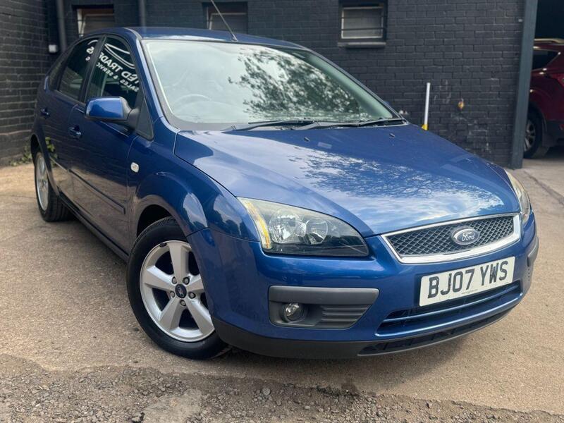 FORD FOCUS FOCUS 1.6L ZETEC CLIMATE 16V 5d AUTO 101 BHP FULL SERVICE HISTORY - 12 MONTH MOT - U916