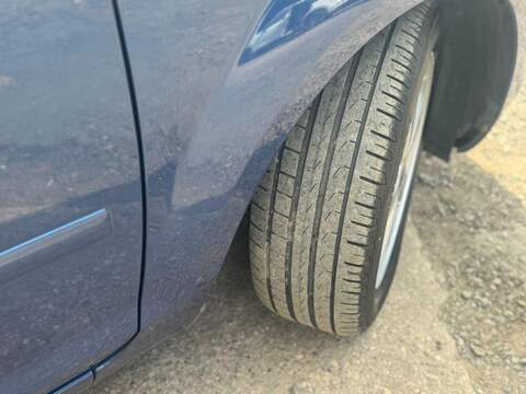 FORD FOCUS FOCUS 1.6L ZETEC CLIMATE 16V 5d AUTO 101 BHP FULL SERVICE HISTORY - 12 MONTH MOT - U916