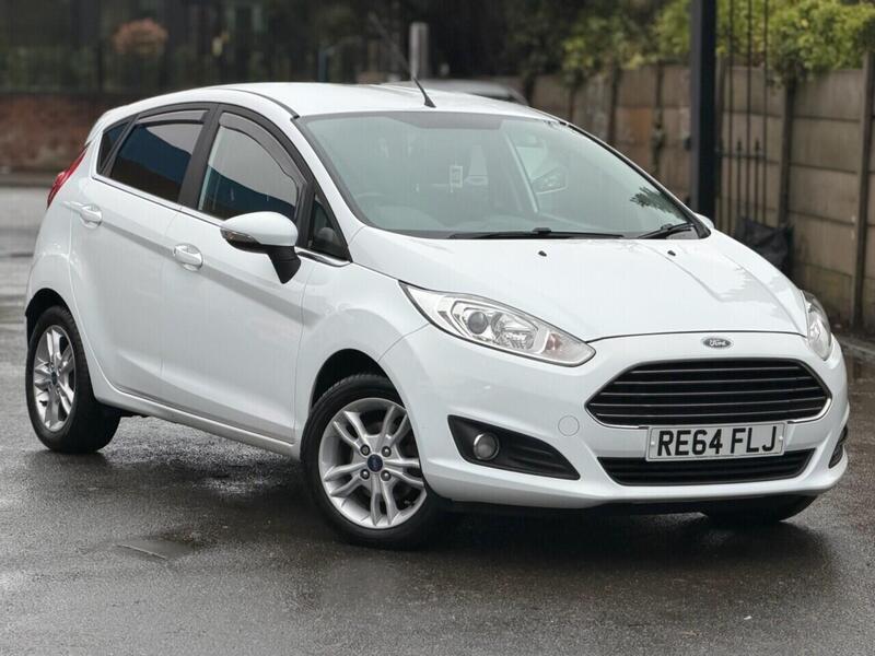 FORD FIESTA FIESTA 1.0T EcoBoost Zetec Hatchback 5dr Petrol Powershift Euro 5 (100 ps) FULL SERVICE HISTORY - 12 - U947