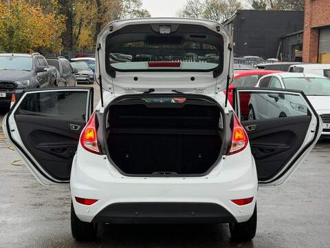 FORD FIESTA FIESTA 1.0T EcoBoost Zetec Hatchback 5dr Petrol Powershift Euro 5 (100 ps) FULL SERVICE HISTORY - 12 - U947