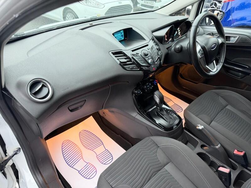 FORD FIESTA FIESTA 1.0T EcoBoost Zetec Hatchback 5dr Petrol Powershift Euro 5 (100 ps) FULL SERVICE HISTORY - 12 - U947