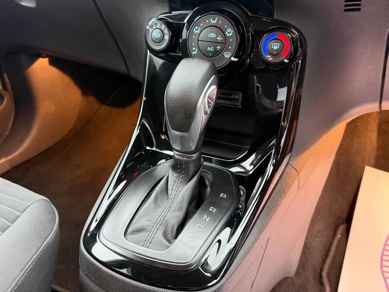 FORD FIESTA FIESTA 1.0T EcoBoost Zetec Hatchback 5dr Petrol Powershift Euro 5 (100 ps) FULL SERVICE HISTORY - 12 - U947