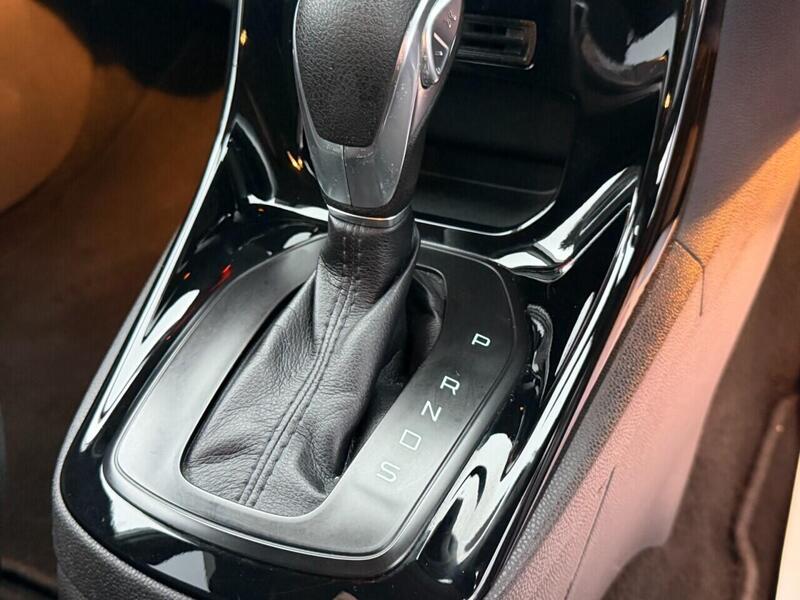 FORD FIESTA FIESTA 1.0T EcoBoost Zetec Hatchback 5dr Petrol Powershift Euro 5 (100 ps) FULL SERVICE HISTORY - 12 - U947