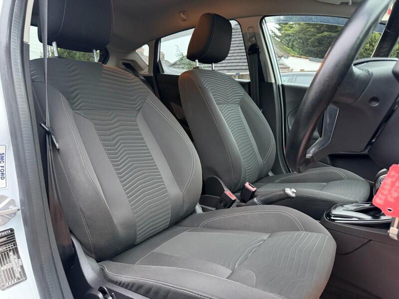 FORD FIESTA FIESTA 1.0T EcoBoost Zetec Hatchback 5dr Petrol Powershift Euro 5 (100 ps) FULL SERVICE HISTORY - 12 - U947