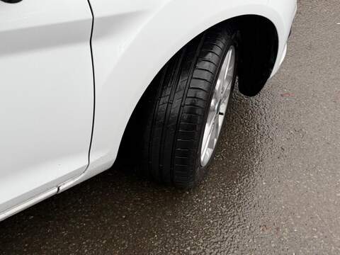 FORD FIESTA FIESTA 1.0T EcoBoost Zetec Hatchback 5dr Petrol Powershift Euro 5 (100 ps) FULL SERVICE HISTORY - 12 - U947