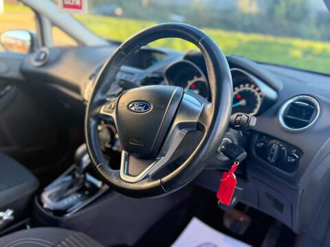 FORD FIESTA FIESTA 1.0T EcoBoost Zetec Hatchback 5dr Petrol Powershift Euro 5 (100 ps) FULL SERVICE HISTORY - 12 - U967