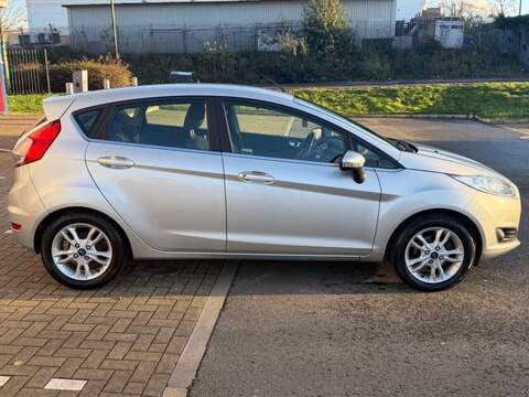FORD FIESTA FIESTA 1.0T EcoBoost Zetec Hatchback 5dr Petrol Powershift Euro 5 (100 ps) FULL SERVICE HISTORY - 12 - U967