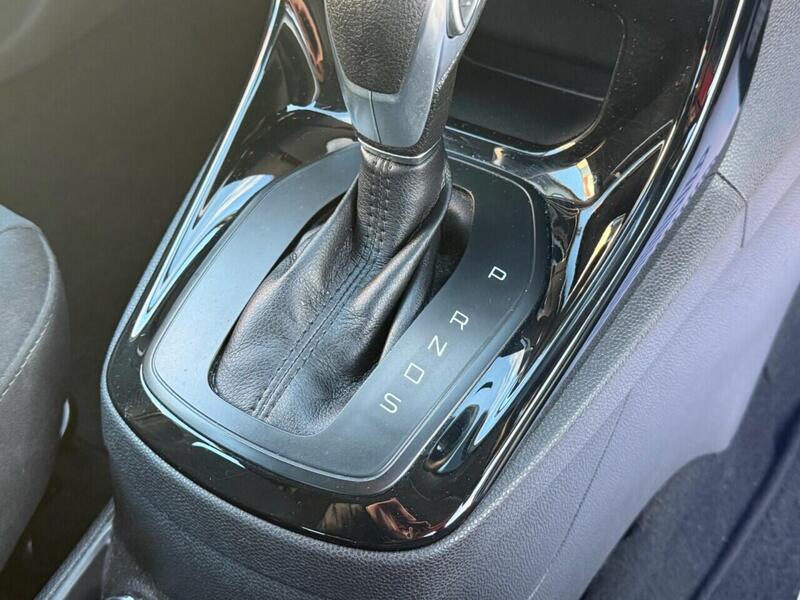 FORD FIESTA FIESTA 1.0T EcoBoost Zetec Hatchback 5dr Petrol Powershift Euro 5 (100 ps) FULL SERVICE HISTORY - 12 - U967