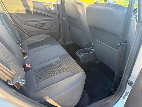 FORD FIESTA FIESTA 1.0T EcoBoost Zetec Hatchback 5dr Petrol Powershift Euro 5 (100 ps) FULL SERVICE HISTORY - 12 - U967