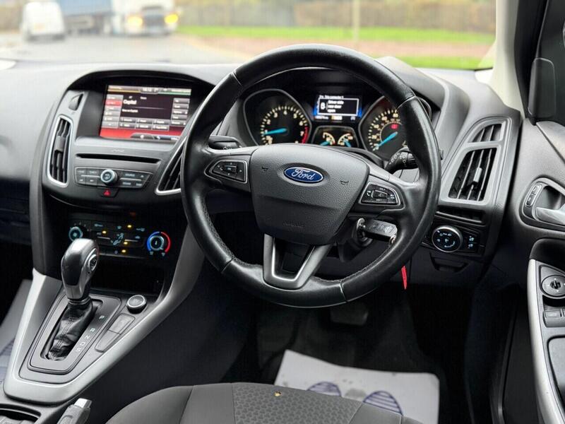 FORD FOCUS FOCUS 1.0T EcoBoost Zetec Hatchback 5dr Petrol Auto Euro 6 (s/s) (125 ps) JUST SERVICED - 12 MONTH - U974
