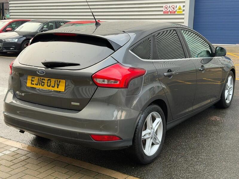 FORD FOCUS FOCUS 1.0T EcoBoost Zetec Hatchback 5dr Petrol Auto Euro 6 (s/s) (125 ps) JUST SERVICED - 12 MONTH - U974