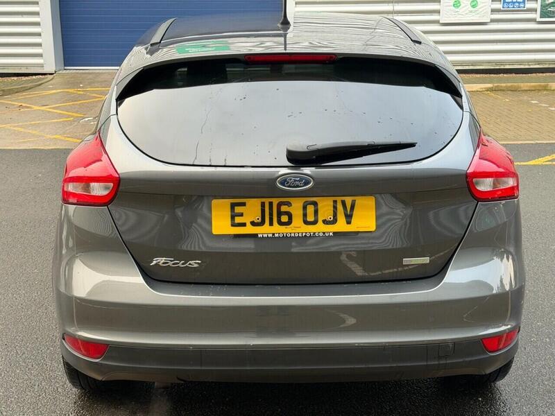 FORD FOCUS FOCUS 1.0T EcoBoost Zetec Hatchback 5dr Petrol Auto Euro 6 (s/s) (125 ps) JUST SERVICED - 12 MONTH - U974