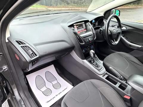 FORD FOCUS FOCUS 1.0T EcoBoost Zetec Hatchback 5dr Petrol Auto Euro 6 (s/s) (125 ps) JUST SERVICED - 12 MONTH - U974