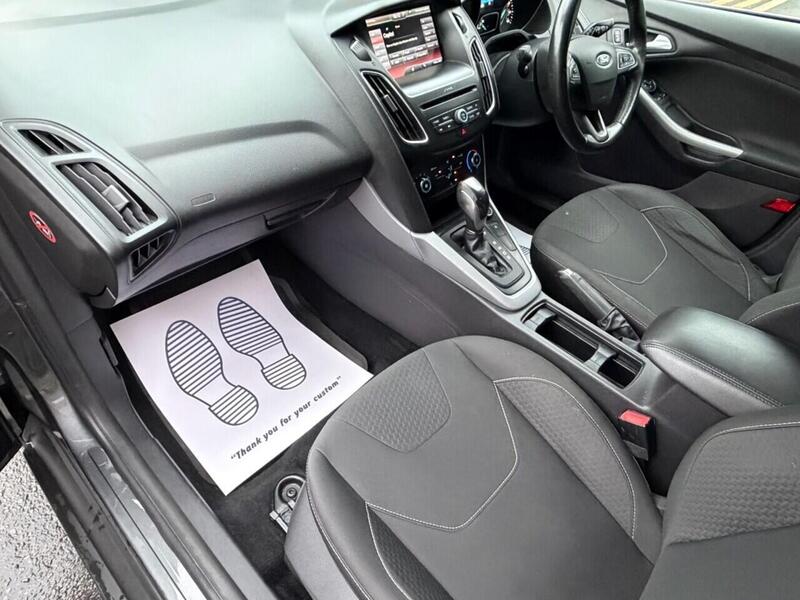 FORD FOCUS FOCUS 1.0T EcoBoost Zetec Hatchback 5dr Petrol Auto Euro 6 (s/s) (125 ps) JUST SERVICED - 12 MONTH - U974