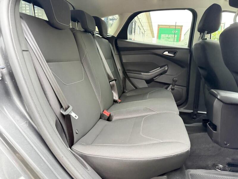 FORD FOCUS FOCUS 1.0T EcoBoost Zetec Hatchback 5dr Petrol Auto Euro 6 (s/s) (125 ps) JUST SERVICED - 12 MONTH - U974