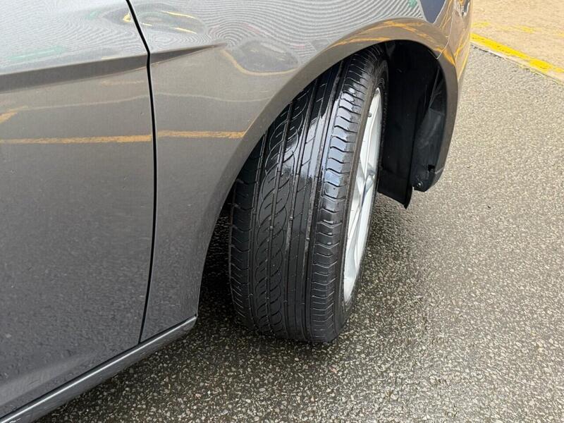 FORD FOCUS FOCUS 1.0T EcoBoost Zetec Hatchback 5dr Petrol Auto Euro 6 (s/s) (125 ps) JUST SERVICED - 12 MONTH - U974