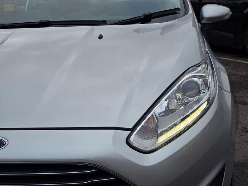 FORD FIESTA FIESTA 1.0T EcoBoost Titanium Hatchback 5dr Petrol Powershift Euro 6 (100 ps) 12 MOT + AUTO + - U983