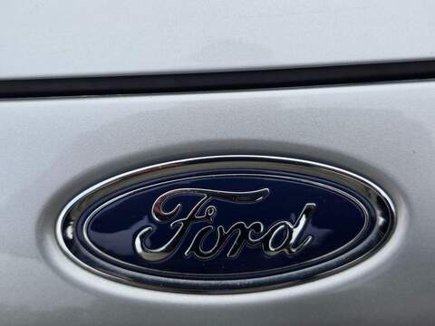 FORD FIESTA FIESTA 1.0T EcoBoost Titanium Hatchback 5dr Petrol Powershift Euro 6 (100 ps) 12 MOT + AUTO + - U983