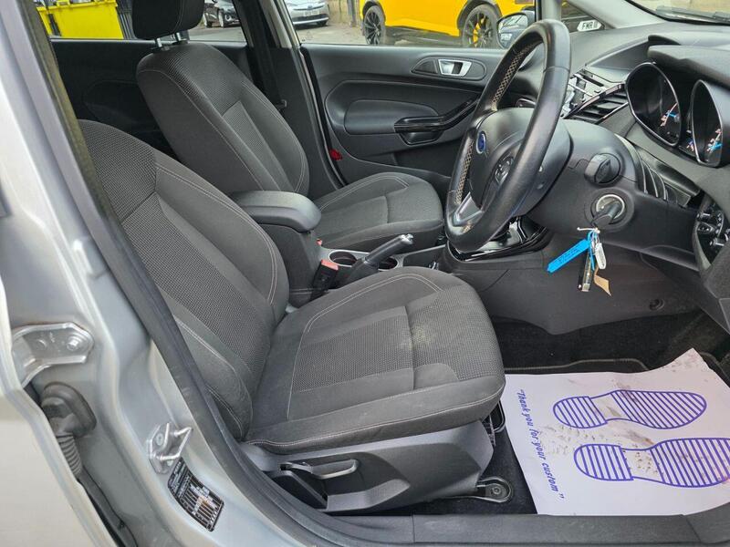 FORD FIESTA FIESTA 1.0T EcoBoost Titanium Hatchback 5dr Petrol Powershift Euro 6 (100 ps) 12 MOT + AUTO + - U983