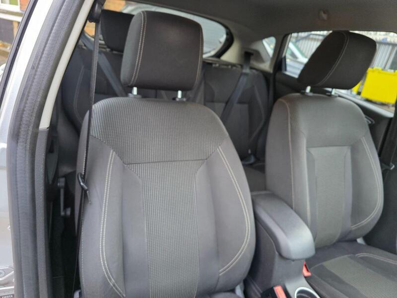 FORD FIESTA FIESTA 1.0T EcoBoost Titanium Hatchback 5dr Petrol Powershift Euro 6 (100 ps) 12 MOT + AUTO + - U983