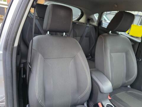 FORD FIESTA FIESTA 1.0T EcoBoost Titanium Hatchback 5dr Petrol Powershift Euro 6 (100 ps) 12 MOT + AUTO + - U983