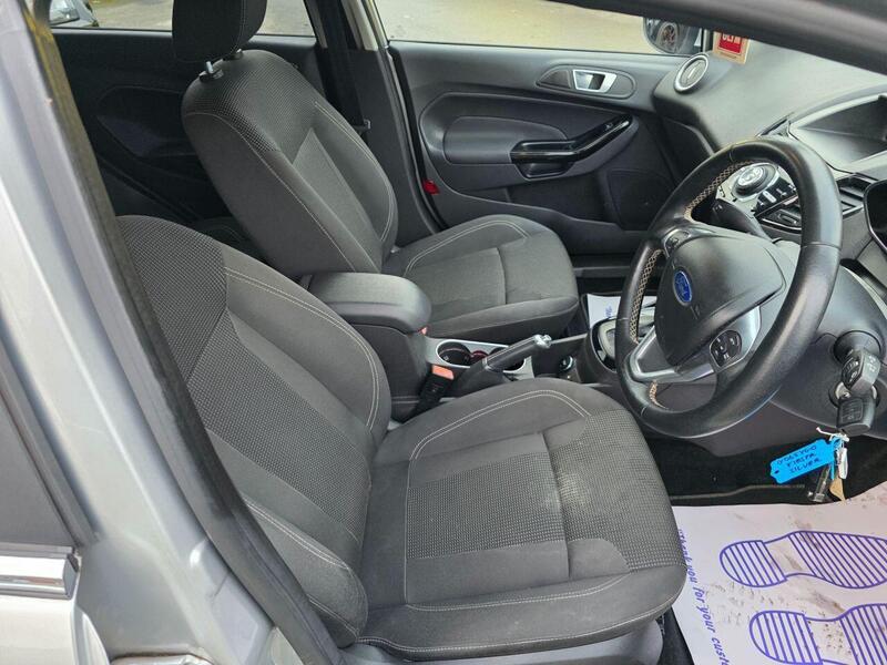 FORD FIESTA FIESTA 1.0T EcoBoost Titanium Hatchback 5dr Petrol Powershift Euro 6 (100 ps) 12 MOT + AUTO + - U983