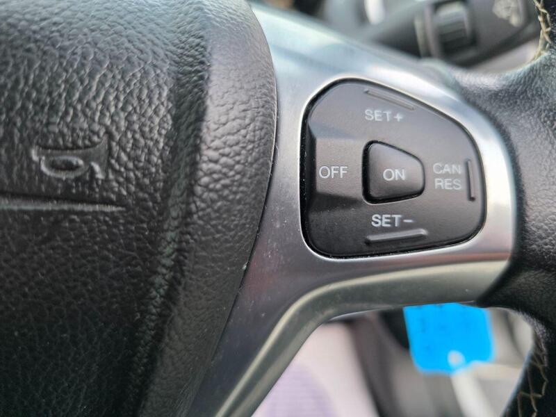 FORD FIESTA FIESTA 1.0T EcoBoost Titanium Hatchback 5dr Petrol Powershift Euro 6 (100 ps) 12 MOT + AUTO + - U983