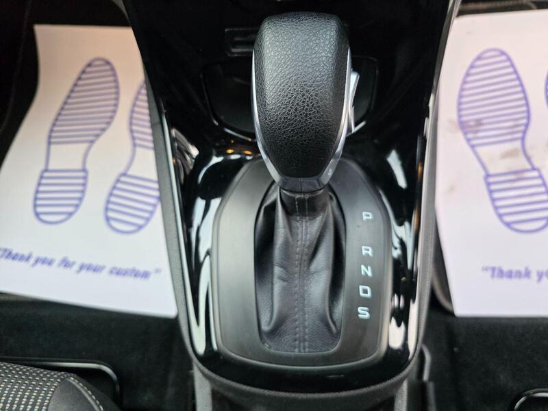 FORD FIESTA FIESTA 1.0T EcoBoost Titanium Hatchback 5dr Petrol Powershift Euro 6 (100 ps) 12 MOT + AUTO + - U983