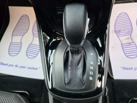 FORD FIESTA FIESTA 1.0T EcoBoost Titanium Hatchback 5dr Petrol Powershift Euro 6 (100 ps) 12 MOT + AUTO + - U983