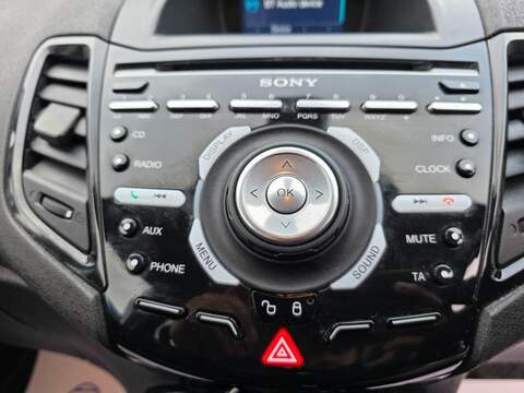 FORD FIESTA FIESTA 1.0T EcoBoost Titanium Hatchback 5dr Petrol Powershift Euro 6 (100 ps) 12 MOT + AUTO + - U983