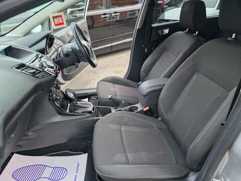 FORD FIESTA FIESTA 1.0T EcoBoost Titanium Hatchback 5dr Petrol Powershift Euro 6 (100 ps) 12 MOT + AUTO + - U983