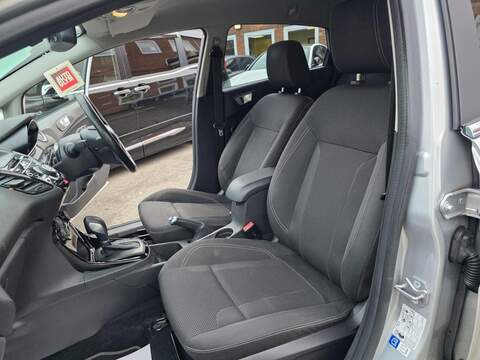 FORD FIESTA FIESTA 1.0T EcoBoost Titanium Hatchback 5dr Petrol Powershift Euro 6 (100 ps) 12 MOT + AUTO + - U983
