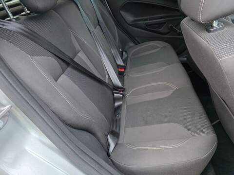 FORD FIESTA FIESTA 1.0T EcoBoost Titanium Hatchback 5dr Petrol Powershift Euro 6 (100 ps) 12 MOT + AUTO + - U983