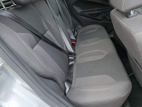 FORD FIESTA FIESTA 1.0T EcoBoost Titanium Hatchback 5dr Petrol Powershift Euro 6 (100 ps) 12 MOT + AUTO + - U983