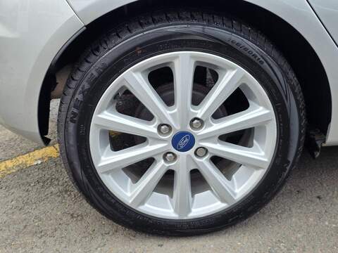 FORD FIESTA FIESTA 1.0T EcoBoost Titanium Hatchback 5dr Petrol Powershift Euro 6 (100 ps) 12 MOT + AUTO + - U983
