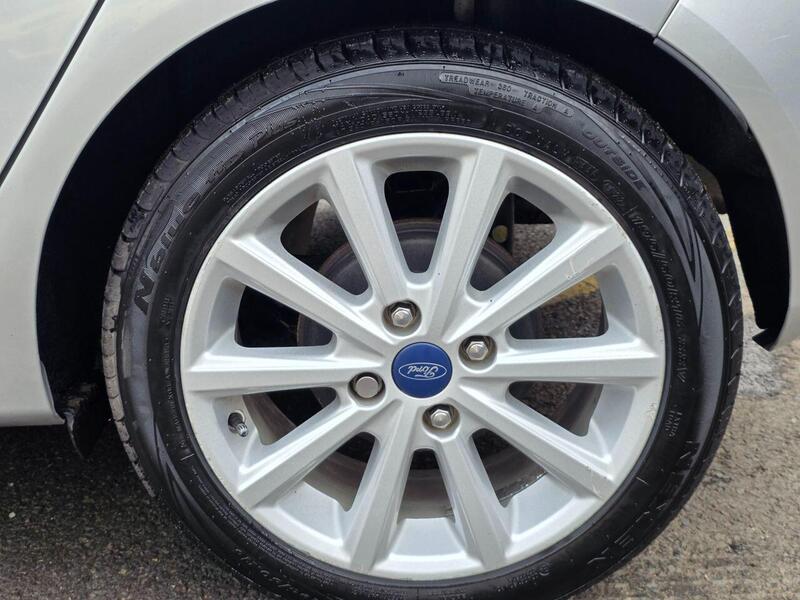 FORD FIESTA FIESTA 1.0T EcoBoost Titanium Hatchback 5dr Petrol Powershift Euro 6 (100 ps) 12 MOT + AUTO + - U983