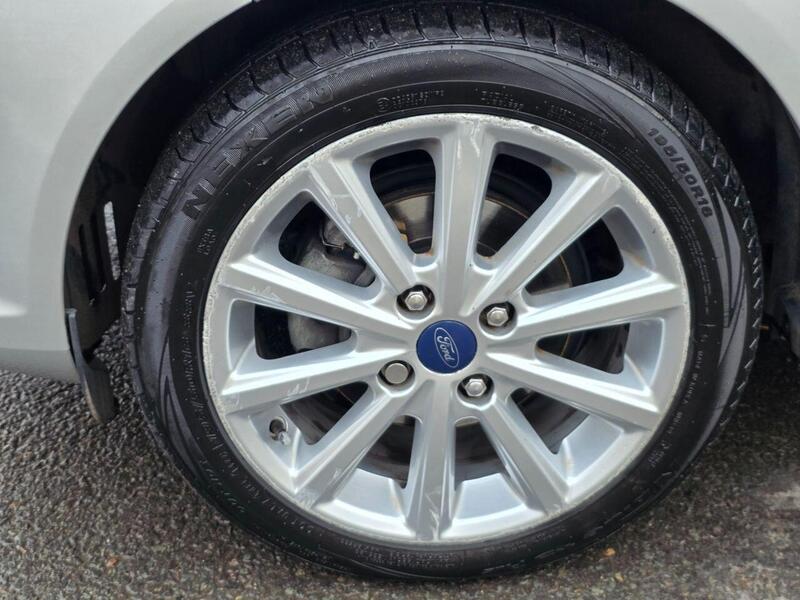 FORD FIESTA FIESTA 1.0T EcoBoost Titanium Hatchback 5dr Petrol Powershift Euro 6 (100 ps) 12 MOT + AUTO + - U983