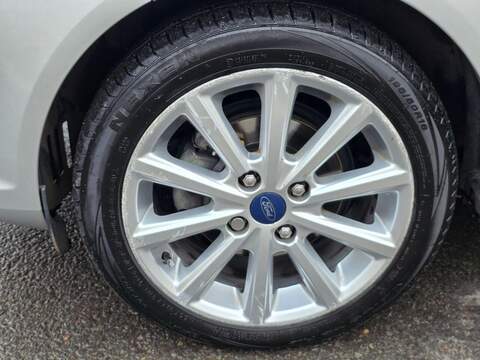 FORD FIESTA FIESTA 1.0T EcoBoost Titanium Hatchback 5dr Petrol Powershift Euro 6 (100 ps) 12 MOT + AUTO + - U983