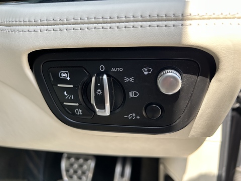 4.0d V8 SUV 5dr Diesel Auto 4WD Euro 6 (s/s) (435 ps)