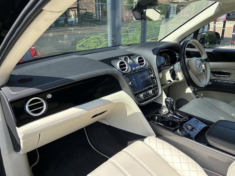 4.0d V8 SUV 5dr Diesel Auto 4WD Euro 6 (s/s) (435 ps)