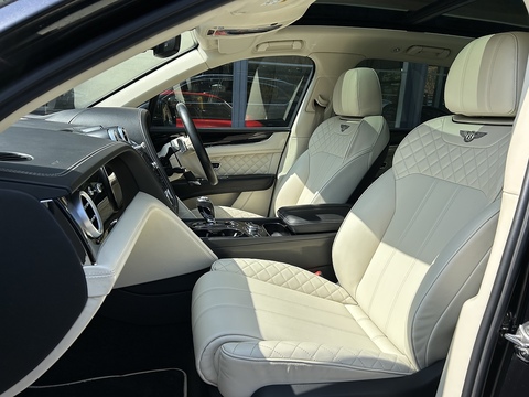 4.0d V8 SUV 5dr Diesel Auto 4WD Euro 6 (s/s) (435 ps)