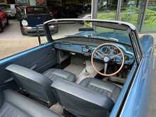 Aston Martin DB4 Series V Convertible 
