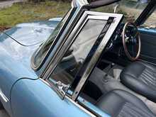 Aston Martin DB4 Series V Convertible 