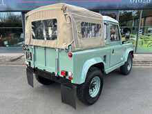 Land Rover 90  